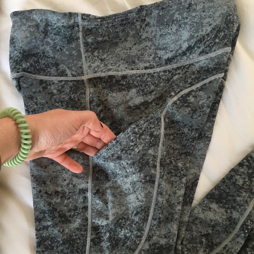 Lululemon running leggings with pull string tie